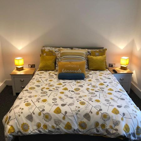 Marine Villa Hotel & Suites - Close To Beach, Train Station & Southend Airport المظهر الخارجي الصورة