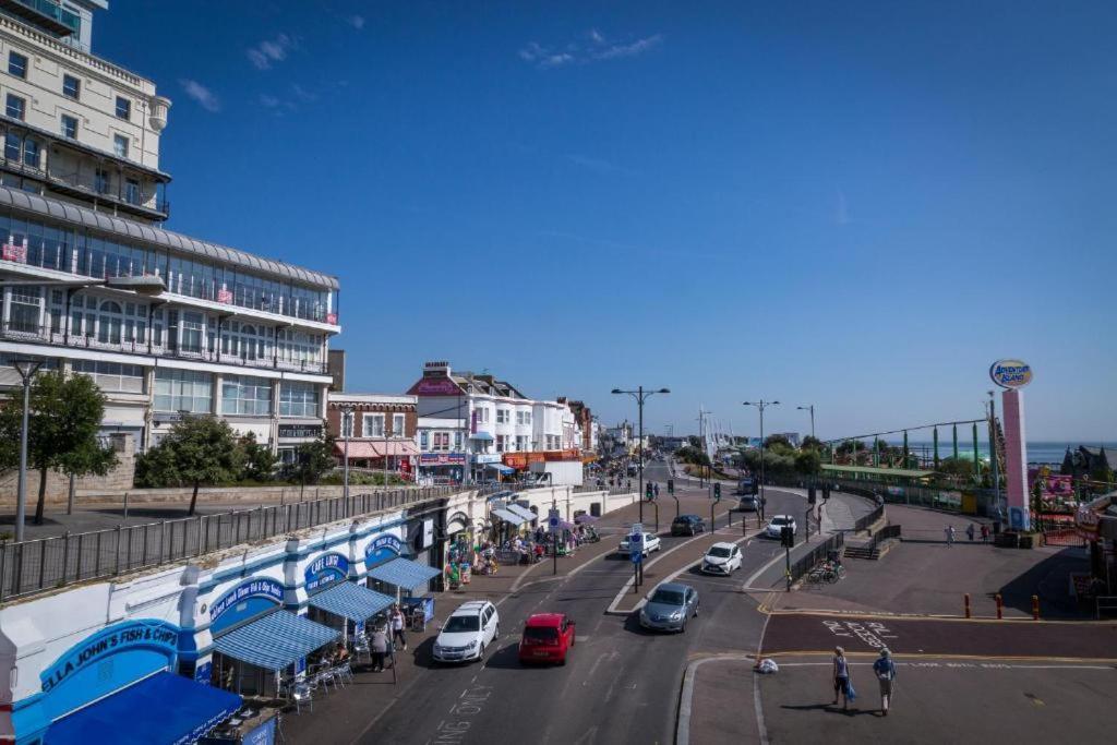 Marine Villa Hotel & Suites - Close To Beach, Train Station & Southend Airport المظهر الخارجي الصورة